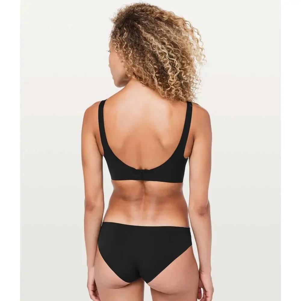 Lululemon Black Like Nothing Bra Ultralu Light Support Wireless W2ASGS Size 36C